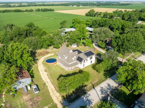 700 Harrel Avenue Bynum TX 76631