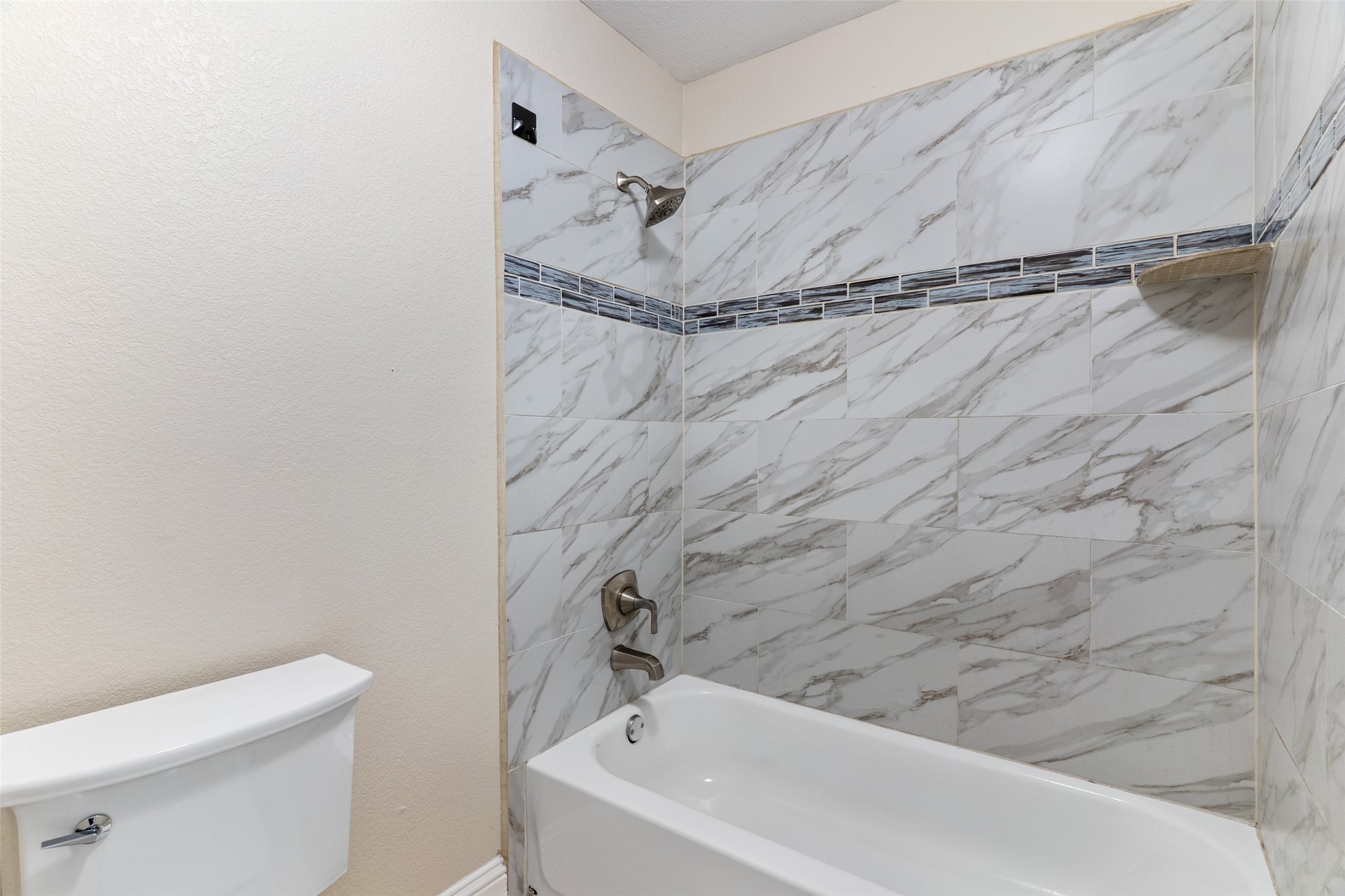 5912 Crestberry Lane Sachse TX 75048