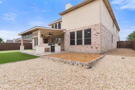 5912 Crestberry Lane Sachse TX 75048
