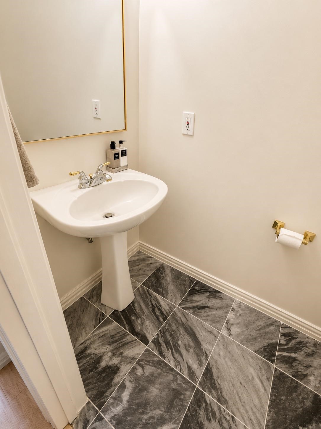 18283 Meandering Way Dallas TX 75252