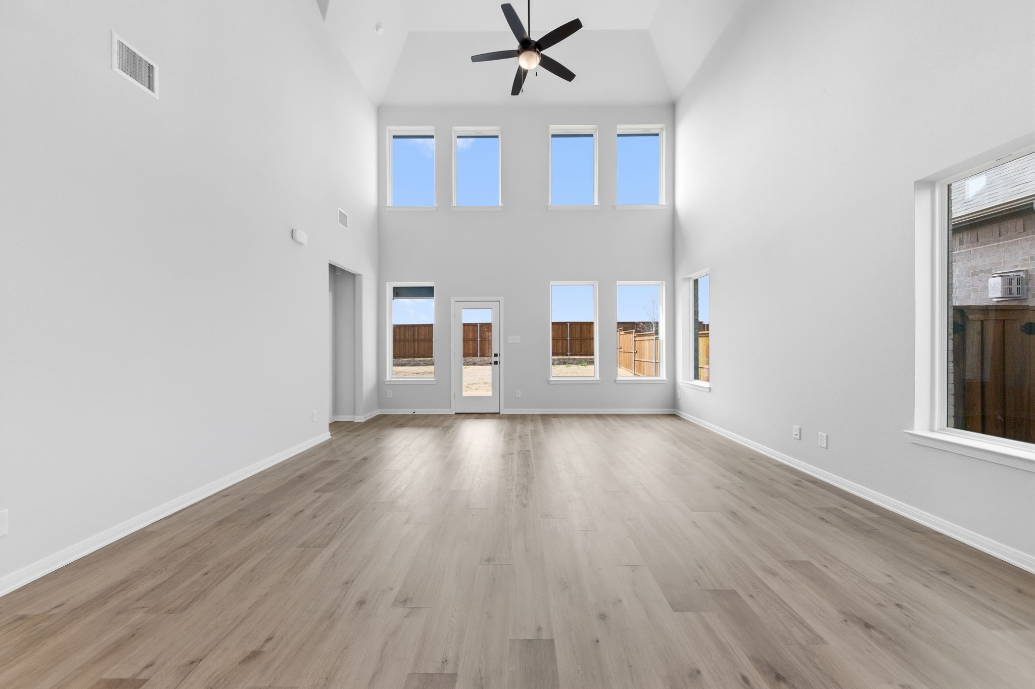 5824 Blackwell Avenue Pilot Point TX 75009