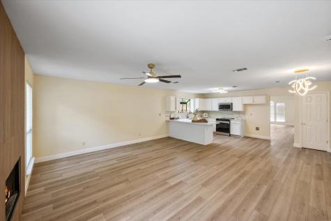 7009 Bentley Avenue Fort Worth TX 76137