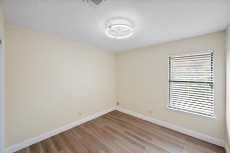 7009 Bentley Avenue Fort Worth TX 76137