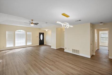 7009 Bentley Avenue Fort Worth TX 76137