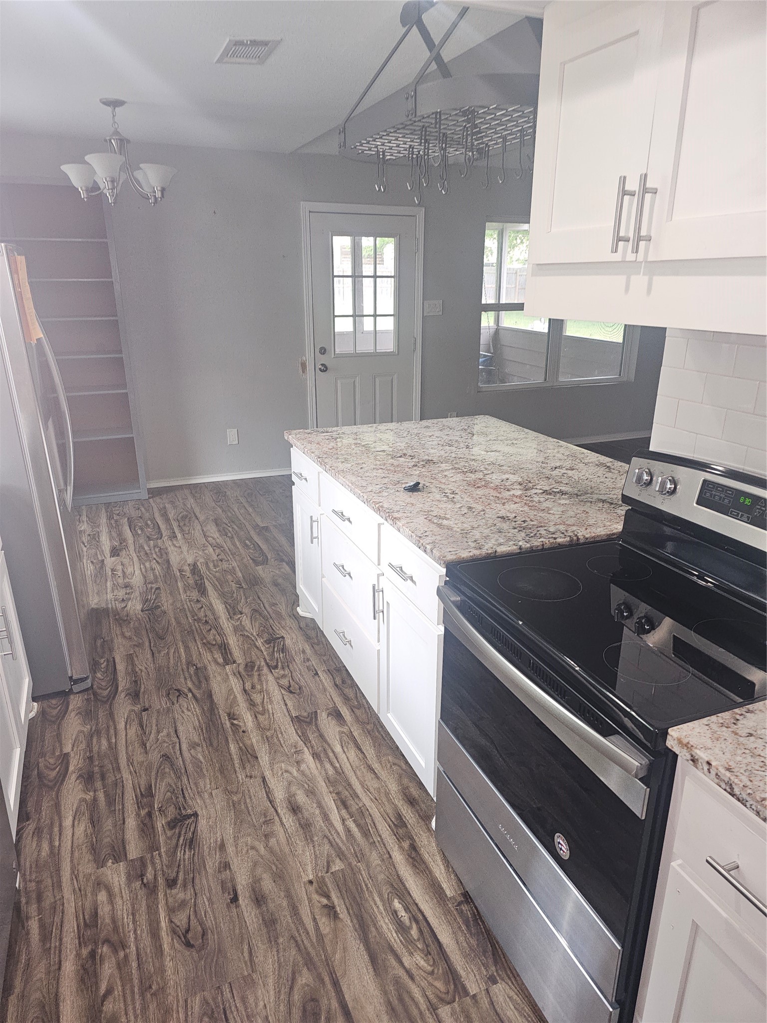 705 Rosedale Drive Hewitt TX 76643