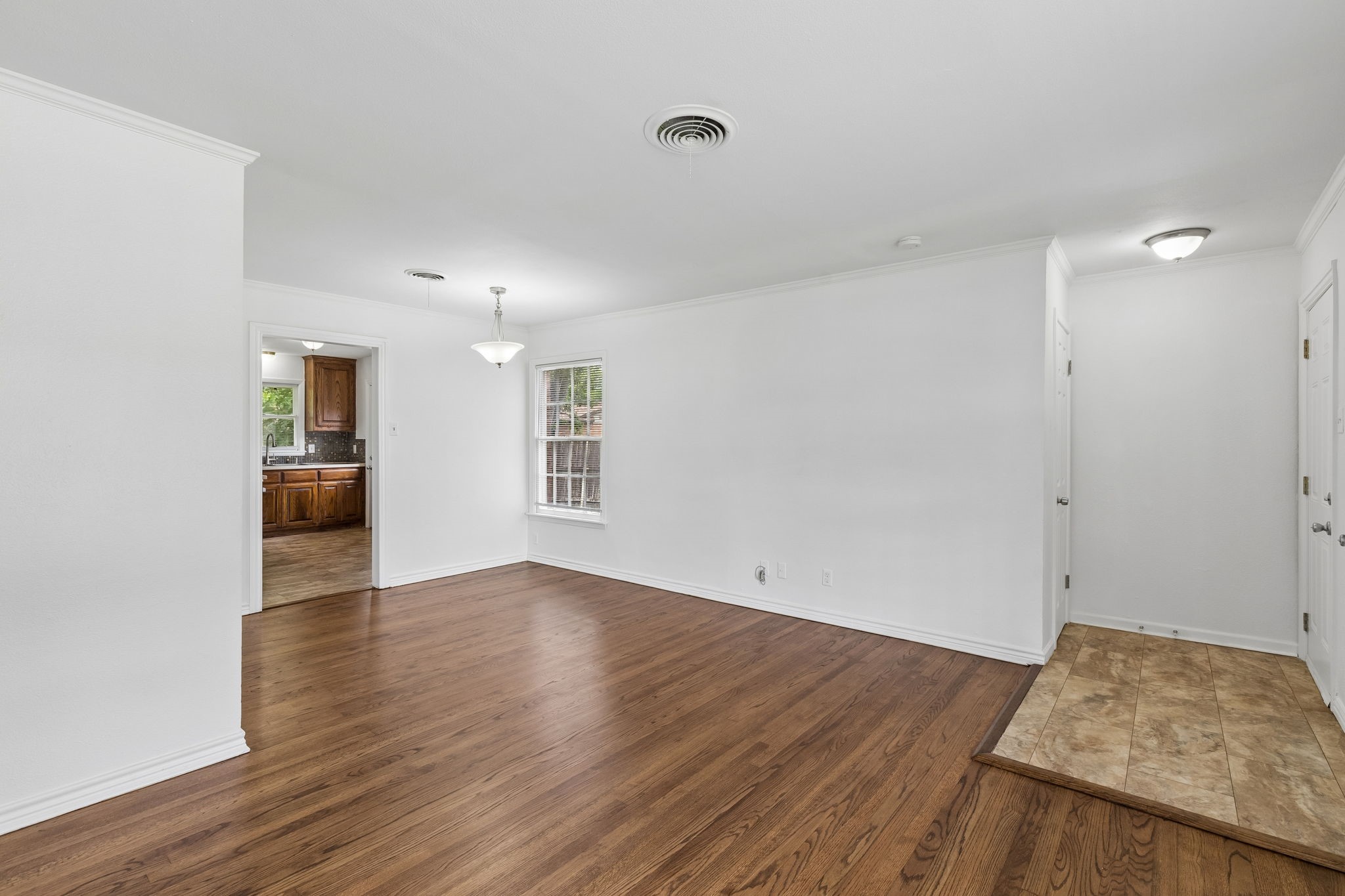 2513 Cumberland Drive Garland TX 75041