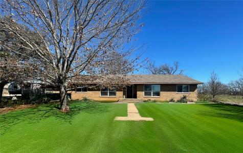 1222 Golden Hoof Drive Krum TX 76249