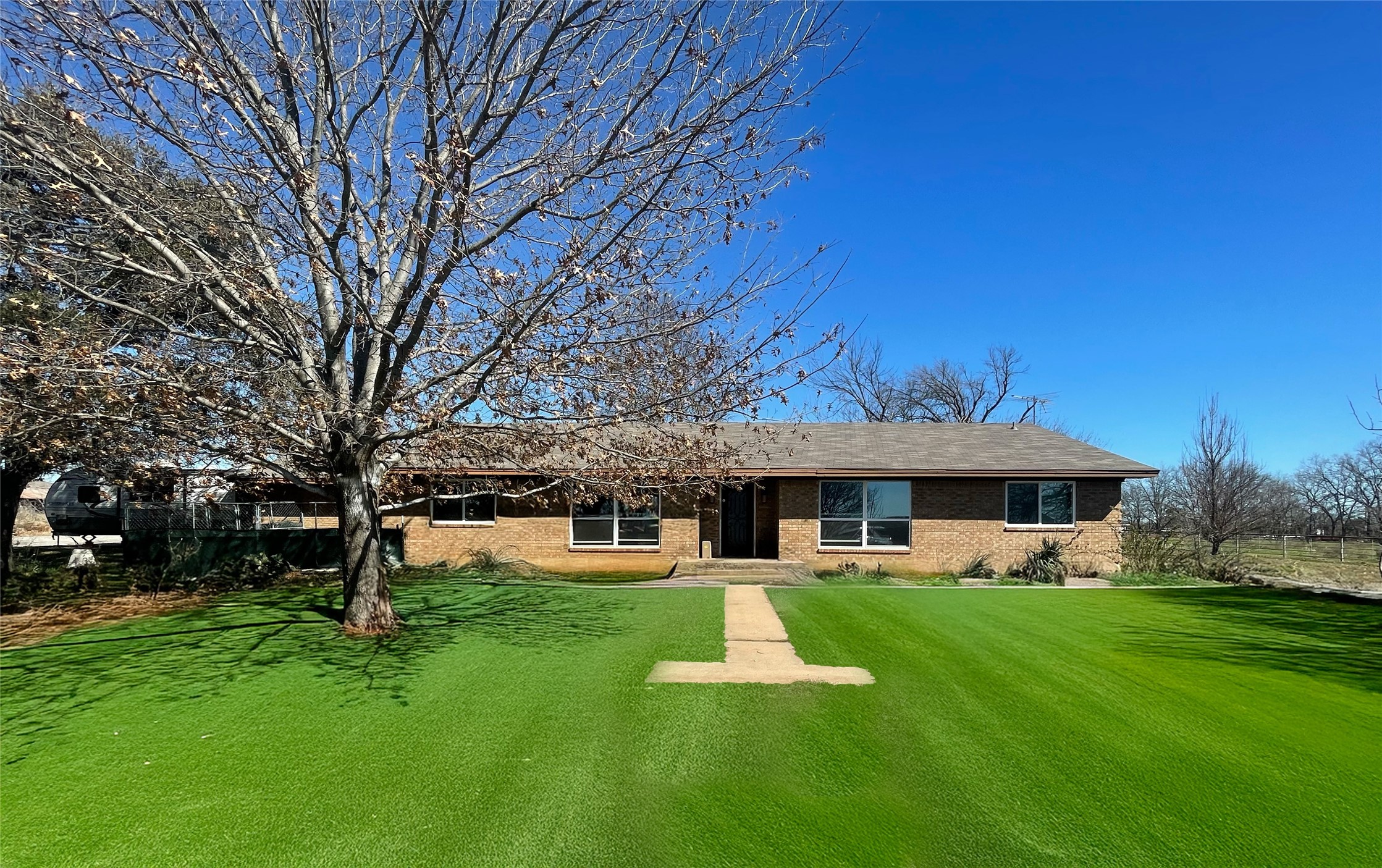 1222 Golden Hoof Drive Krum TX 76249