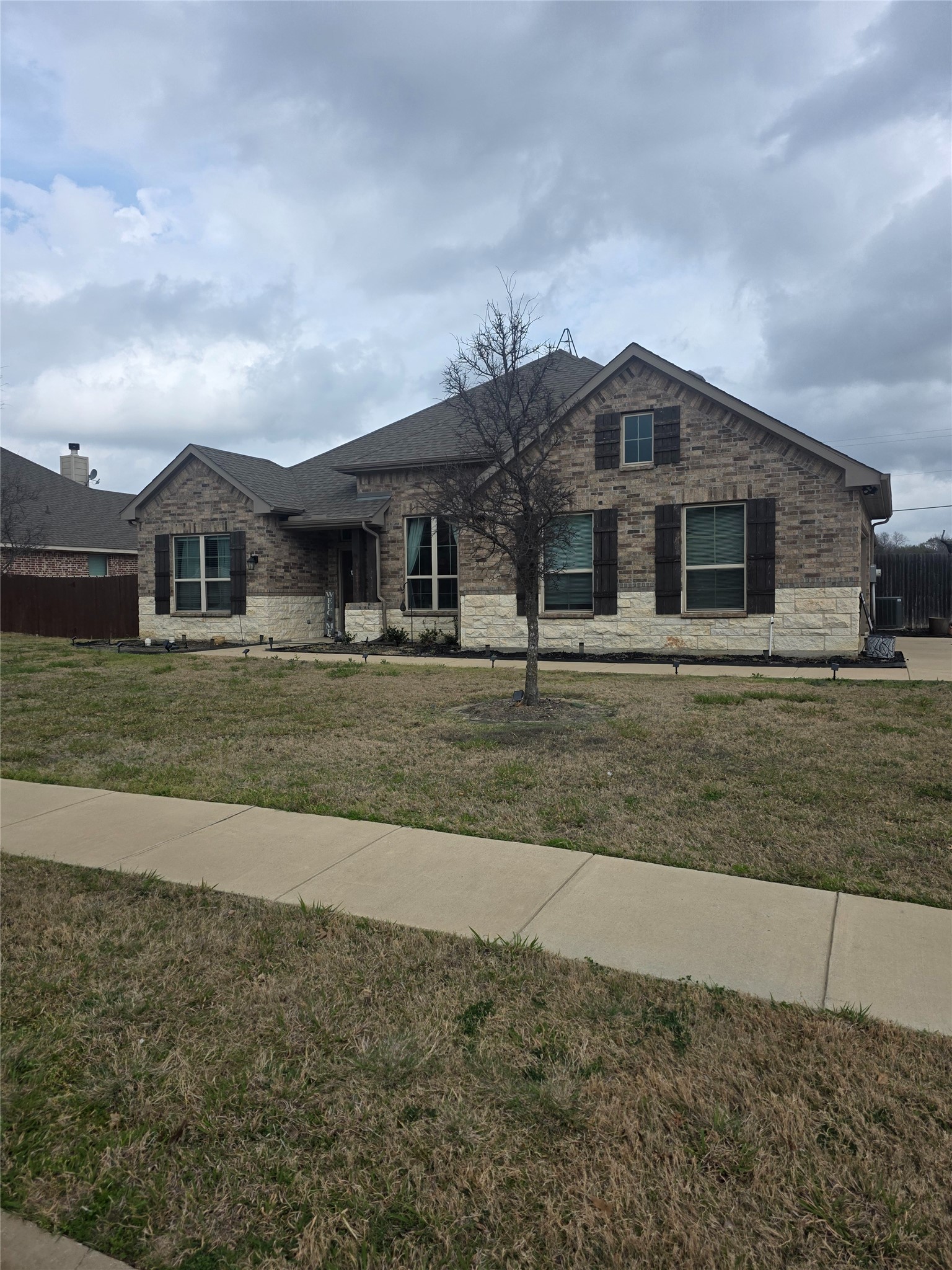 904 Royse Ridge Road Ennis TX 75119
