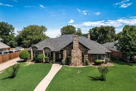 1011 Briar Hill Circle Duncanville TX 75137