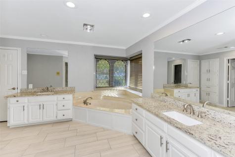 1011 Briar Hill Circle Duncanville TX 75137