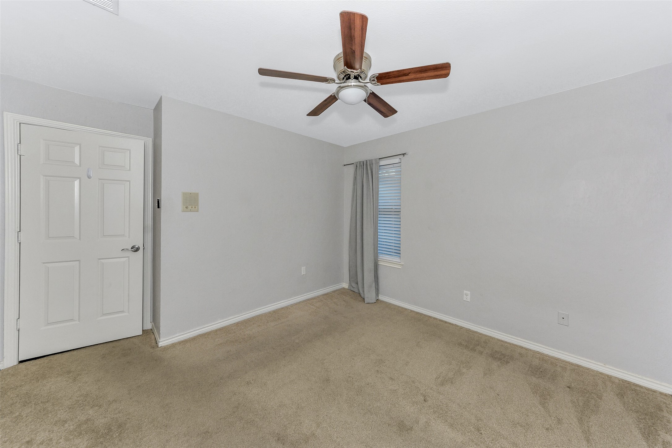 1011 Briar Hill Circle Duncanville TX 75137