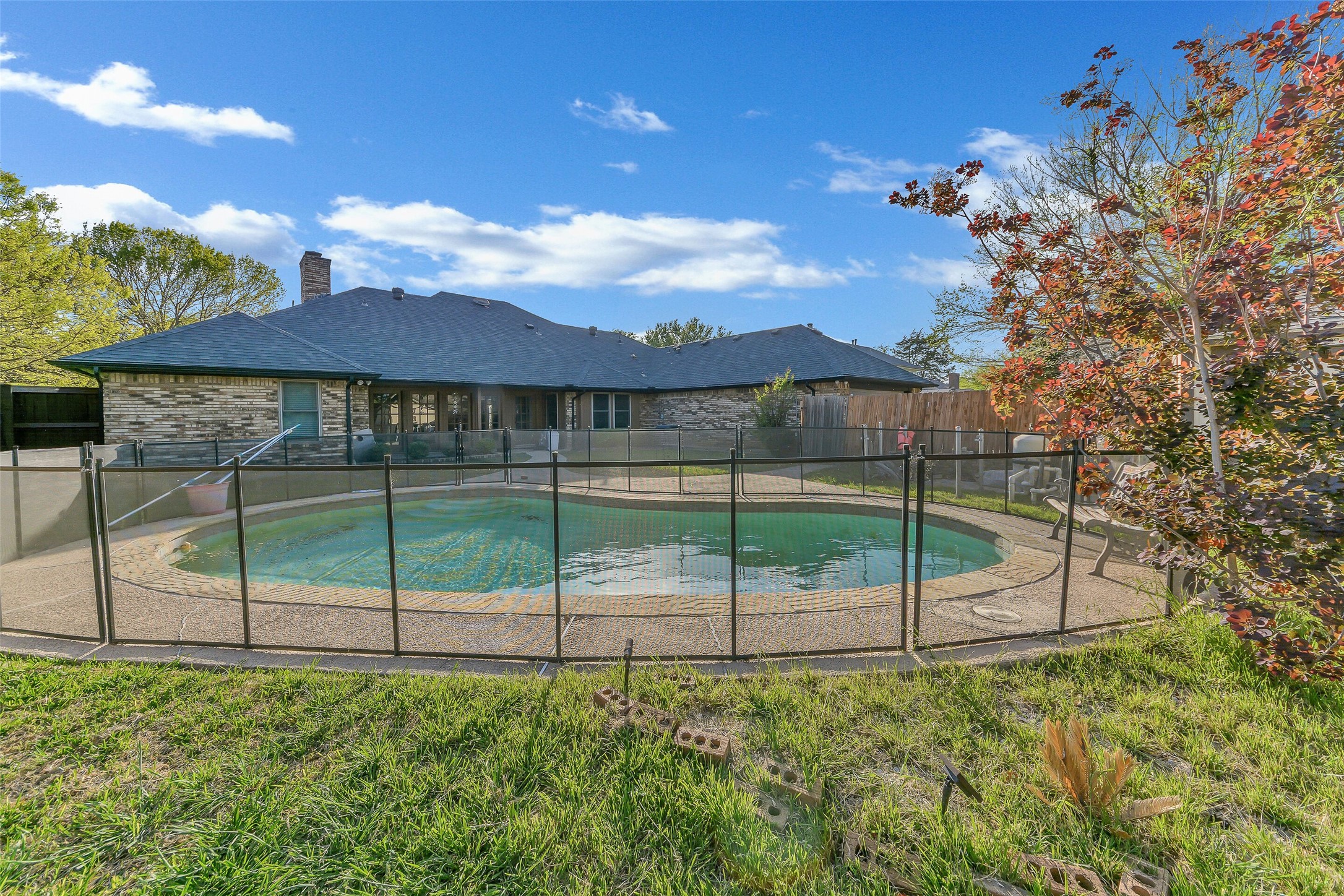 1011 Briar Hill Circle Duncanville TX 75137
