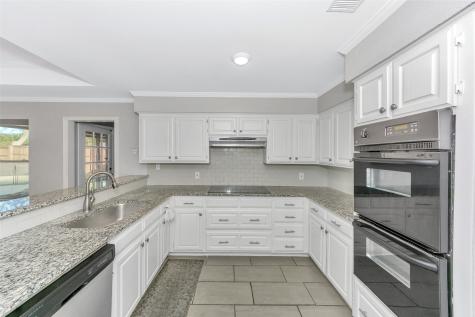 1011 Briar Hill Circle Duncanville TX 75137
