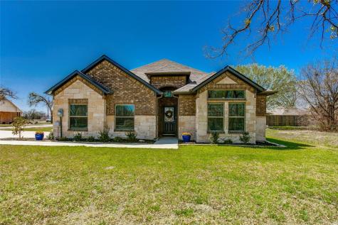 906 E Buffalo Street Forney TX 75126