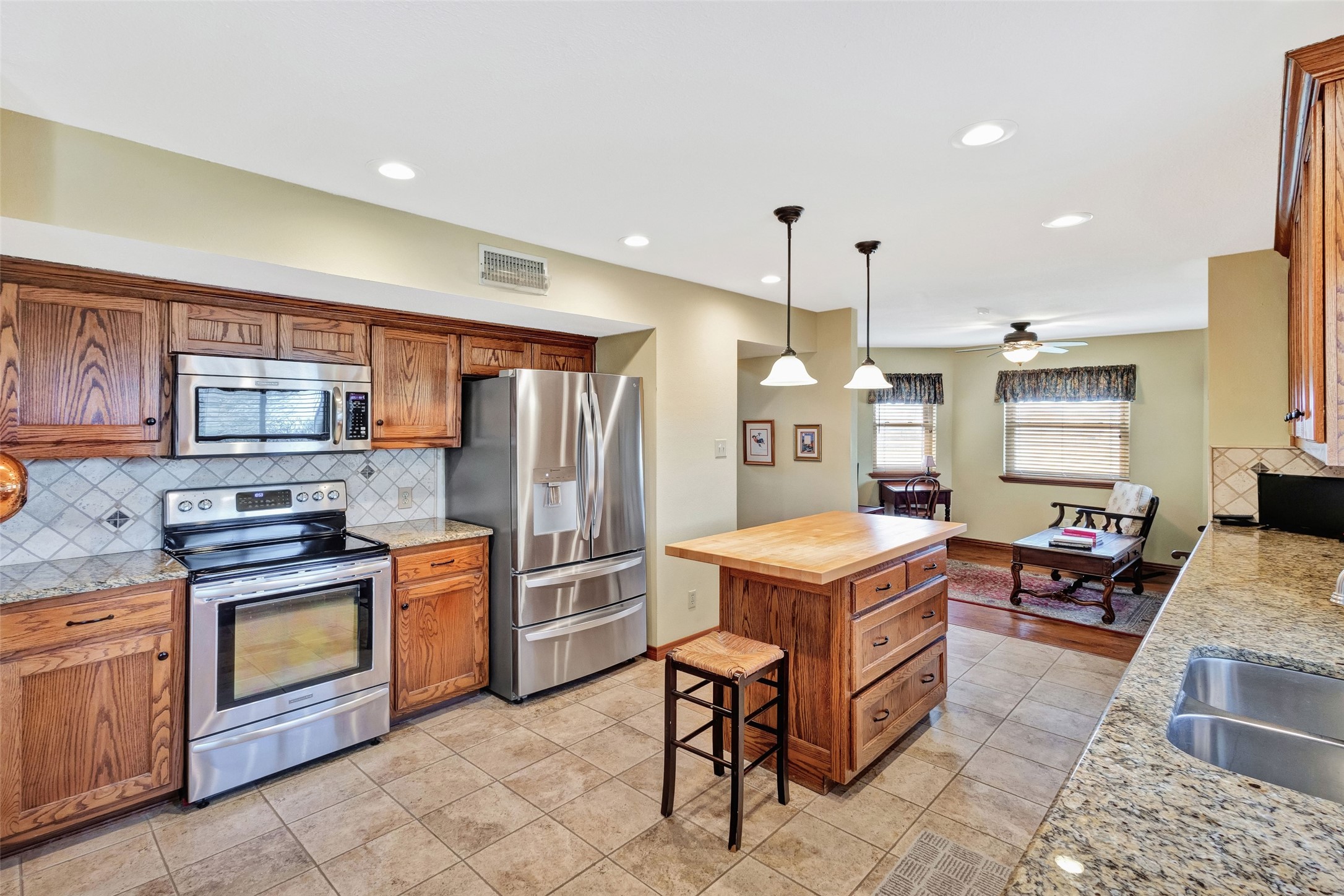 10715 County Road 2458 Poetry TX 75160
