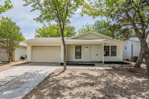 4709 Mccart Avenue Fort Worth TX 76115