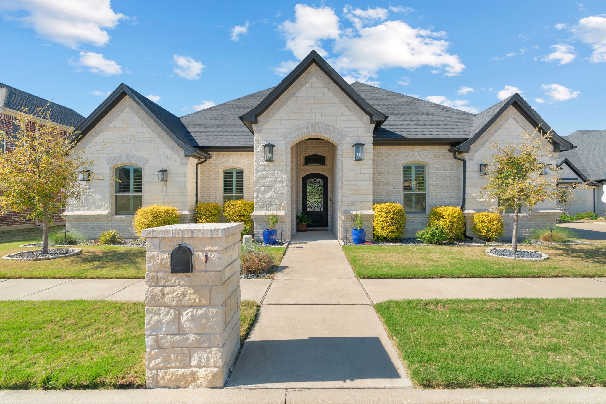 328 Landview Drive Burleson TX 76028