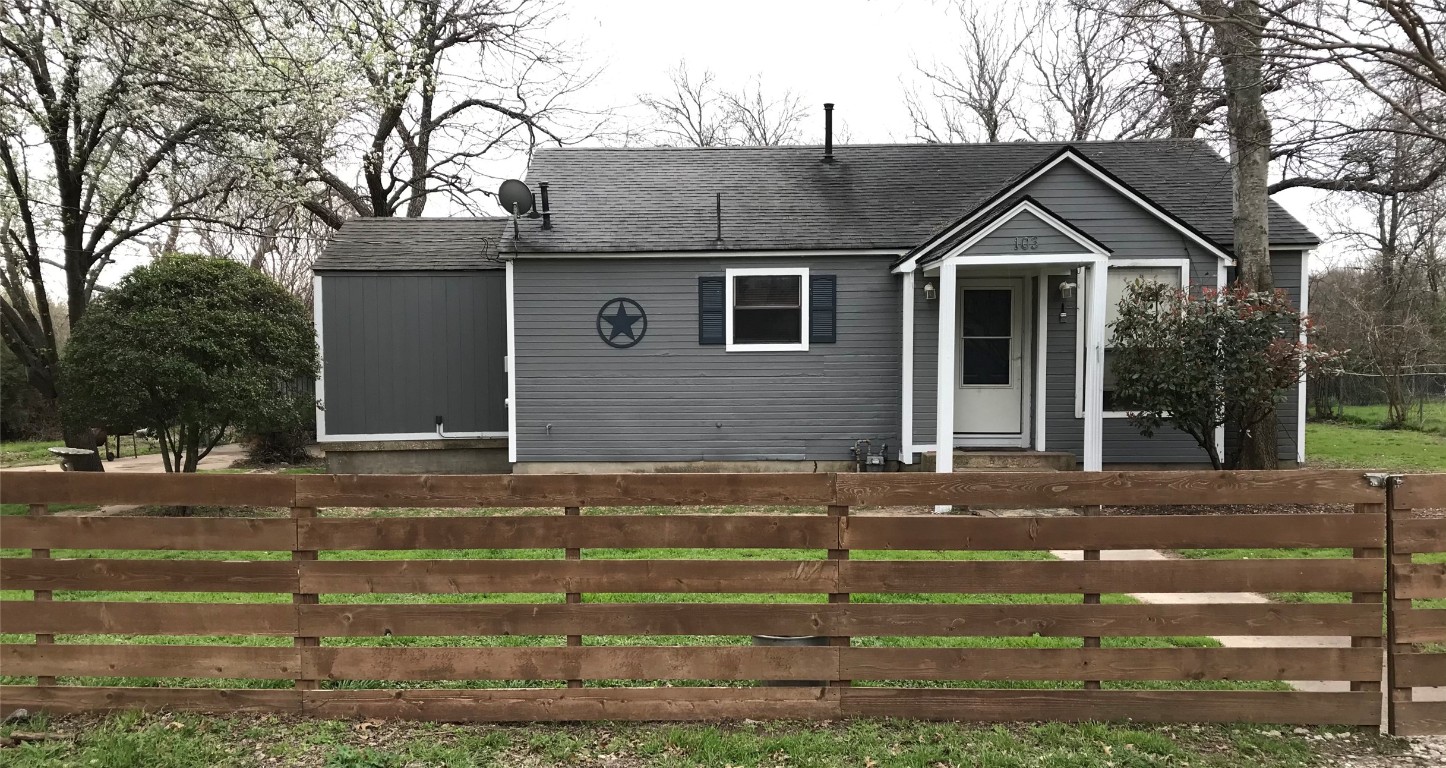 103 W Miller Street Burleson TX 76028