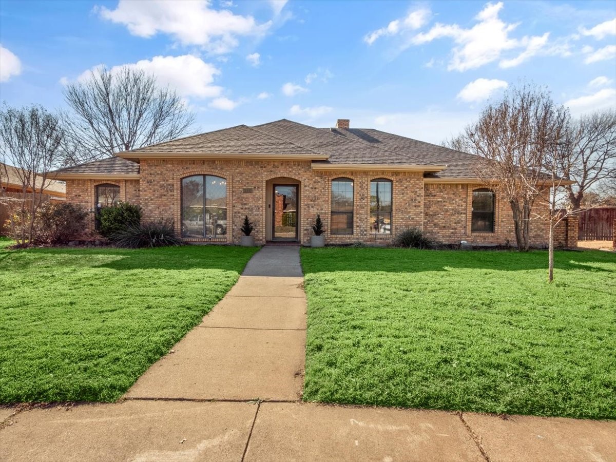 326 Marriott Lane Garland TX 75040