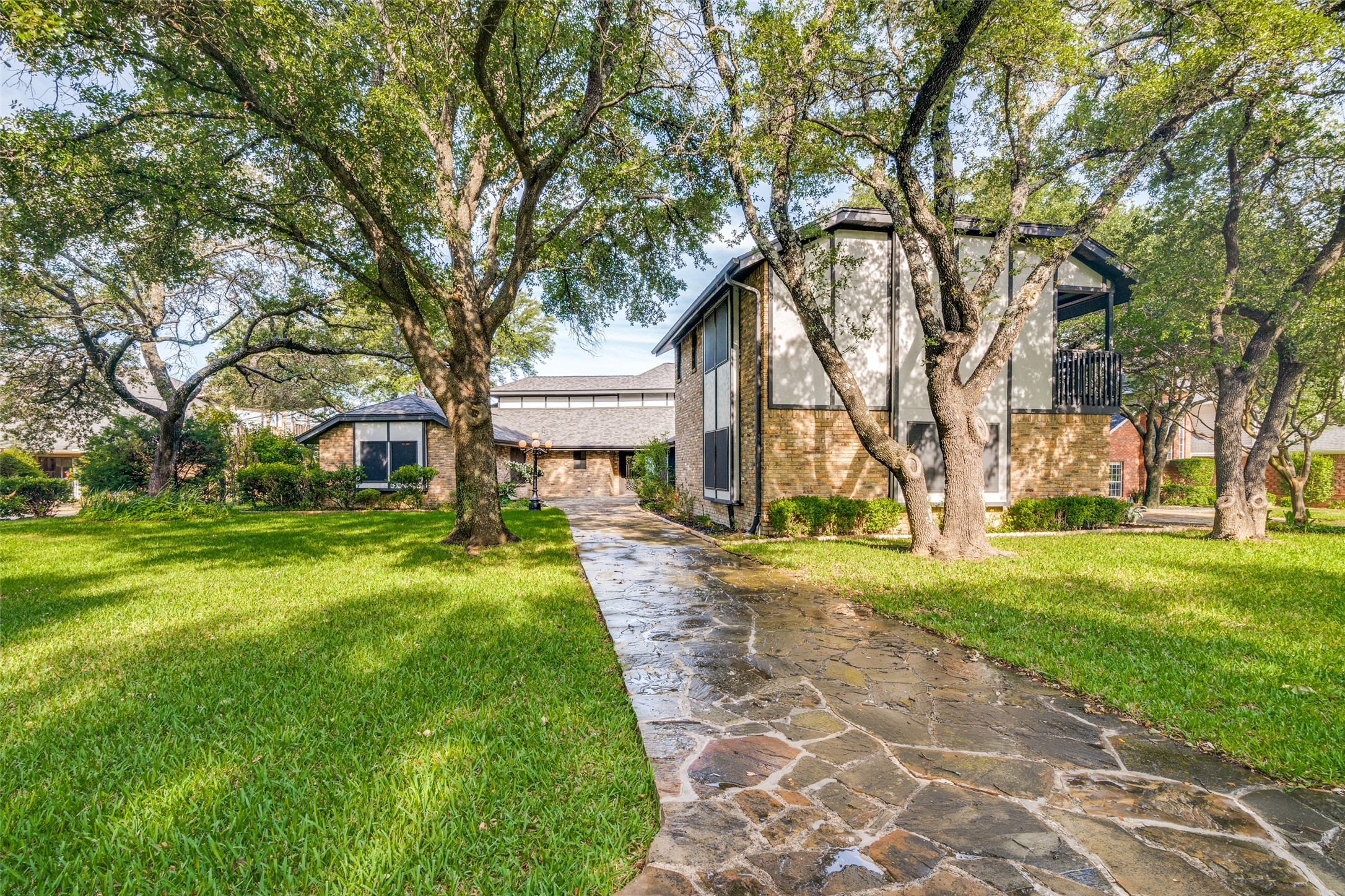 9 Stillwaters Drive Heath TX 75032