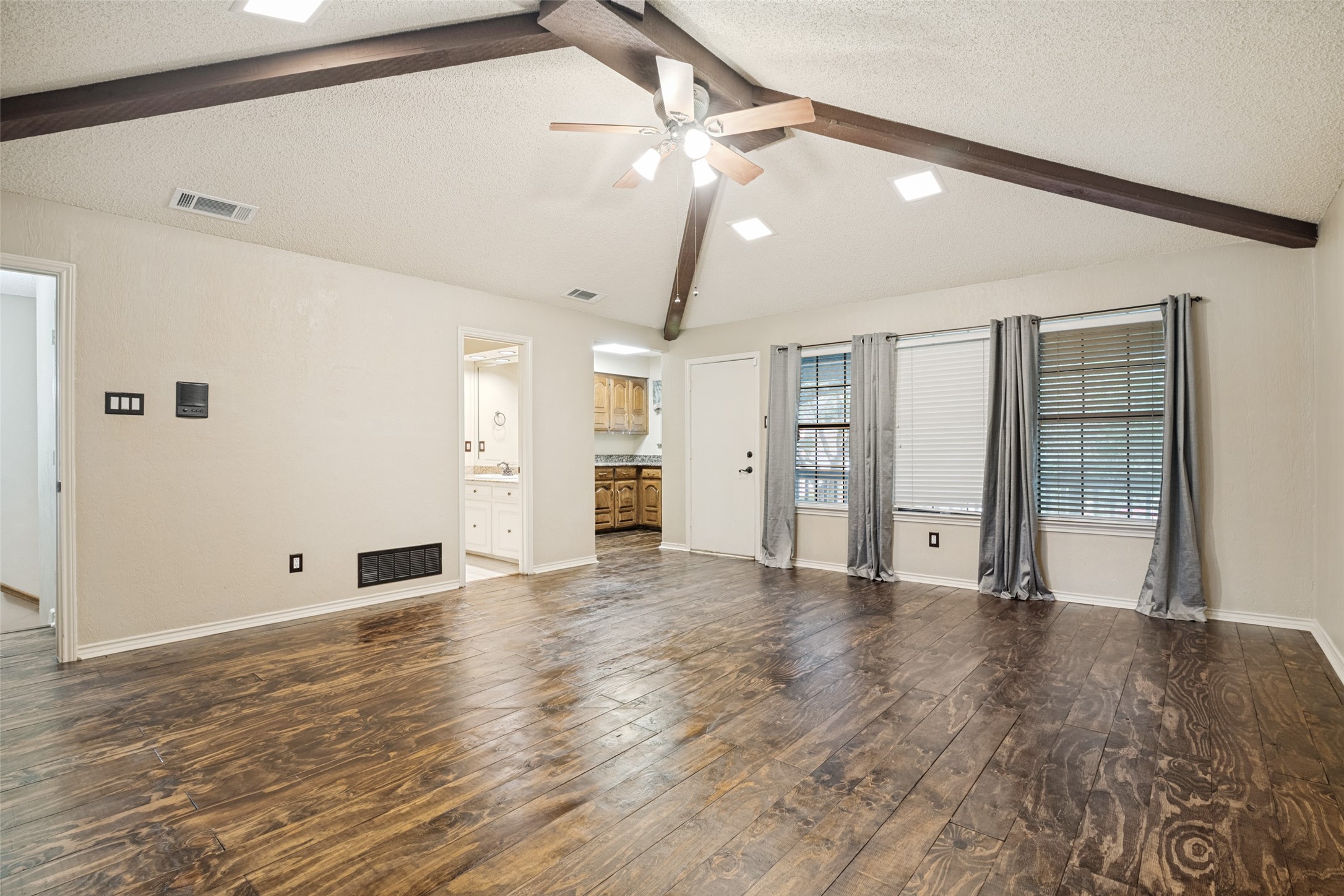 9 Stillwaters Drive Heath TX 75032