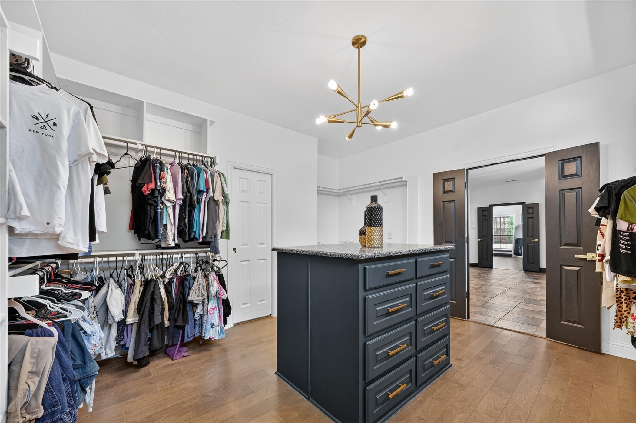 2832 Sendero Grand Prairie TX 75054