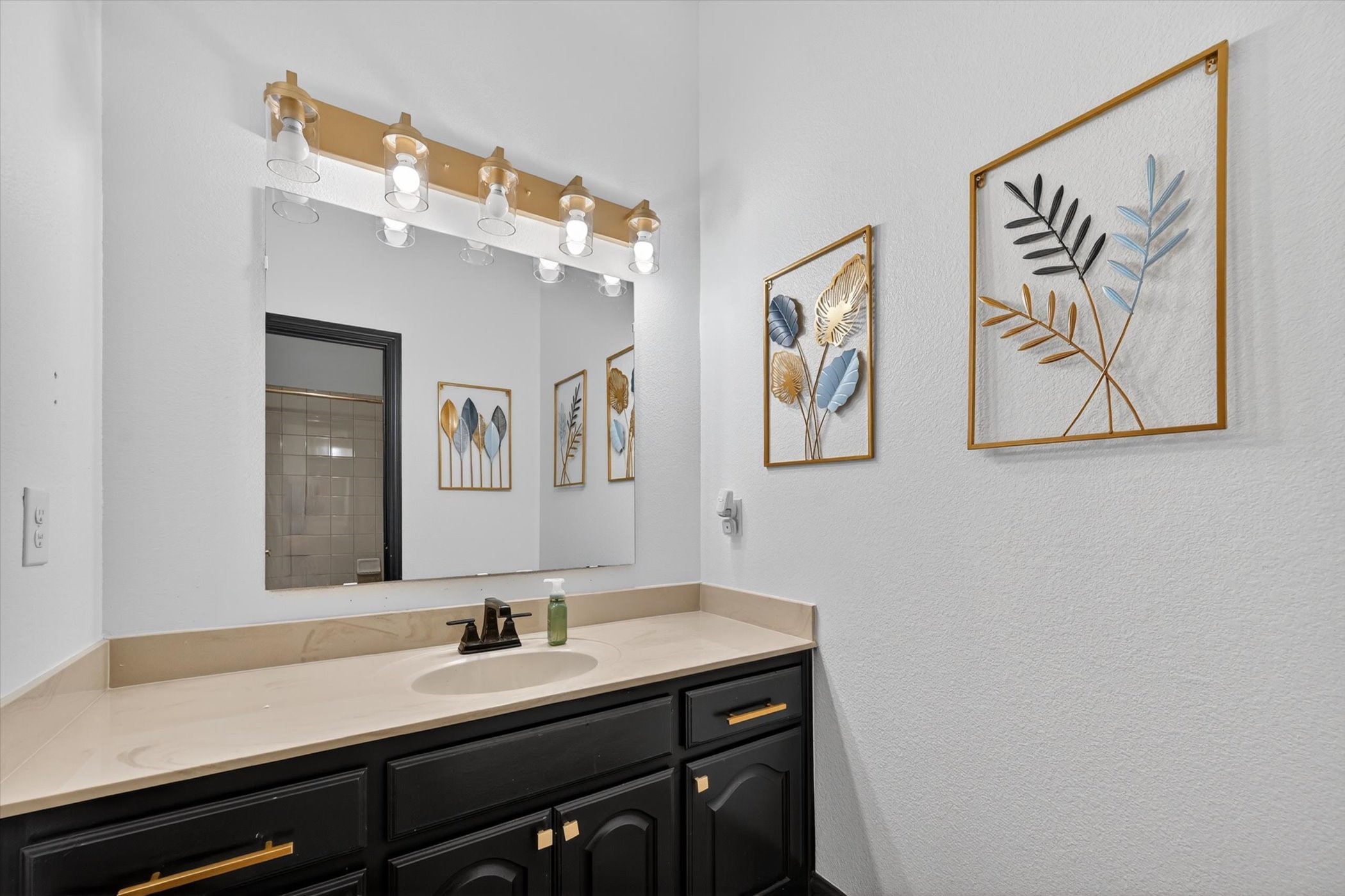 2832 Sendero Grand Prairie TX 75054
