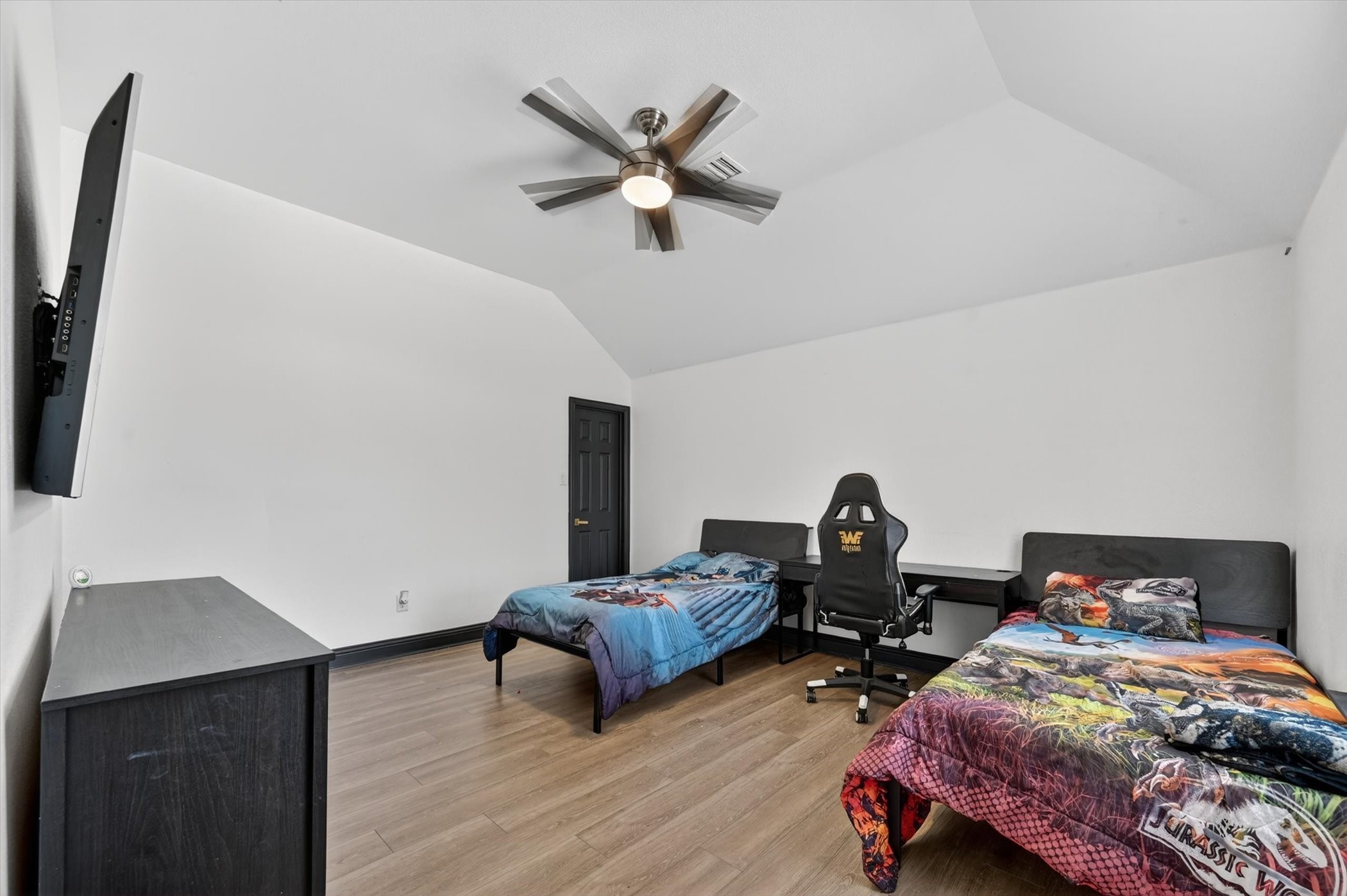 2832 Sendero Grand Prairie TX 75054