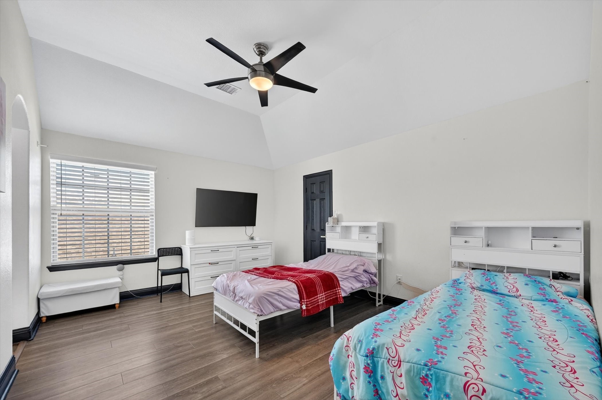 2832 Sendero Grand Prairie TX 75054