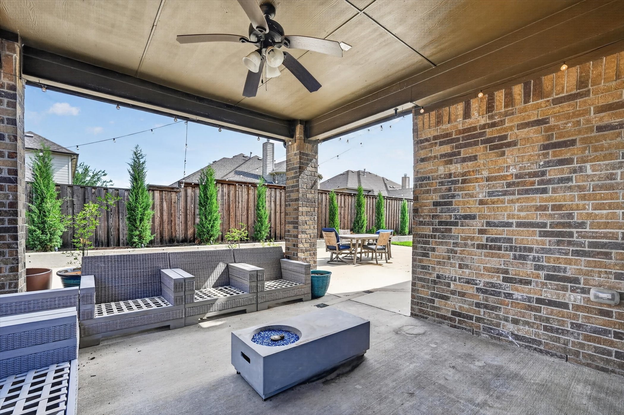 2832 Sendero Grand Prairie TX 75054