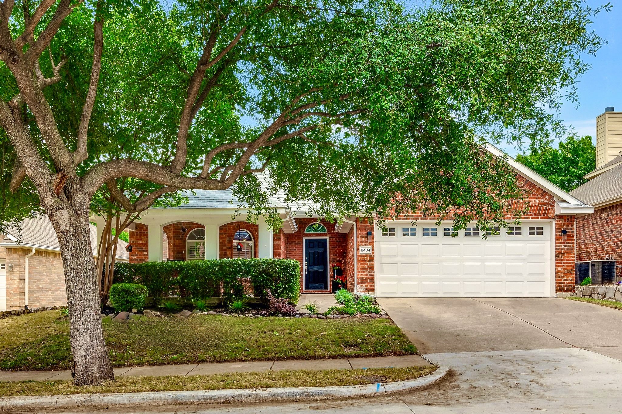 8404 Elk Mountain Trail Mckinney TX 75070