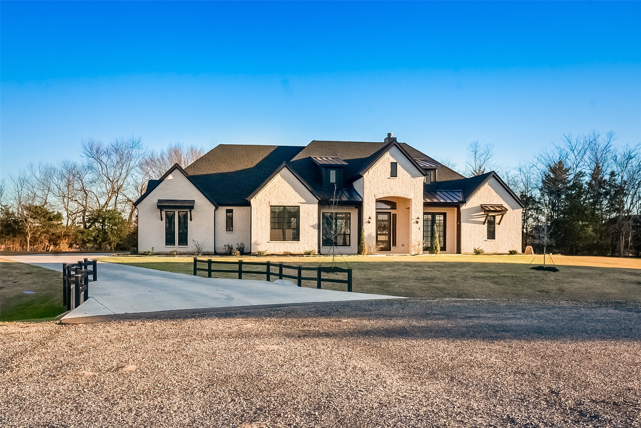 1843 Granite Way Van Alstyne TX 75495
