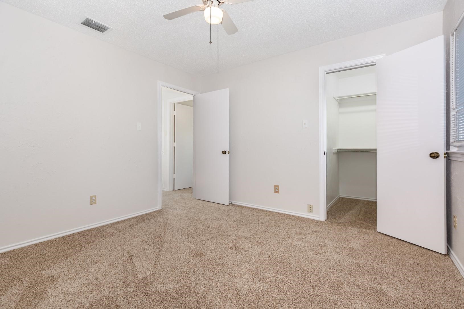586 Abilene Drive Lewisville TX 75067