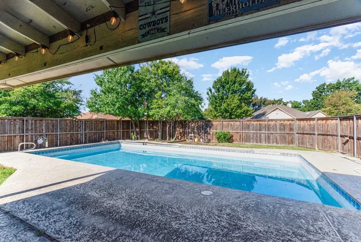 586 Abilene Drive Lewisville TX 75067