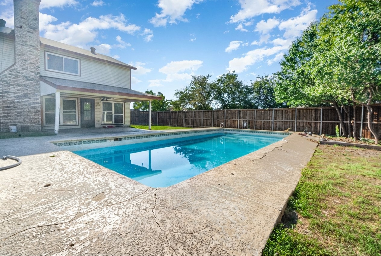 586 Abilene Drive Lewisville TX 75067