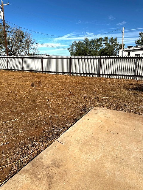 123 E Mccaulley Avenue Bronte TX 76933