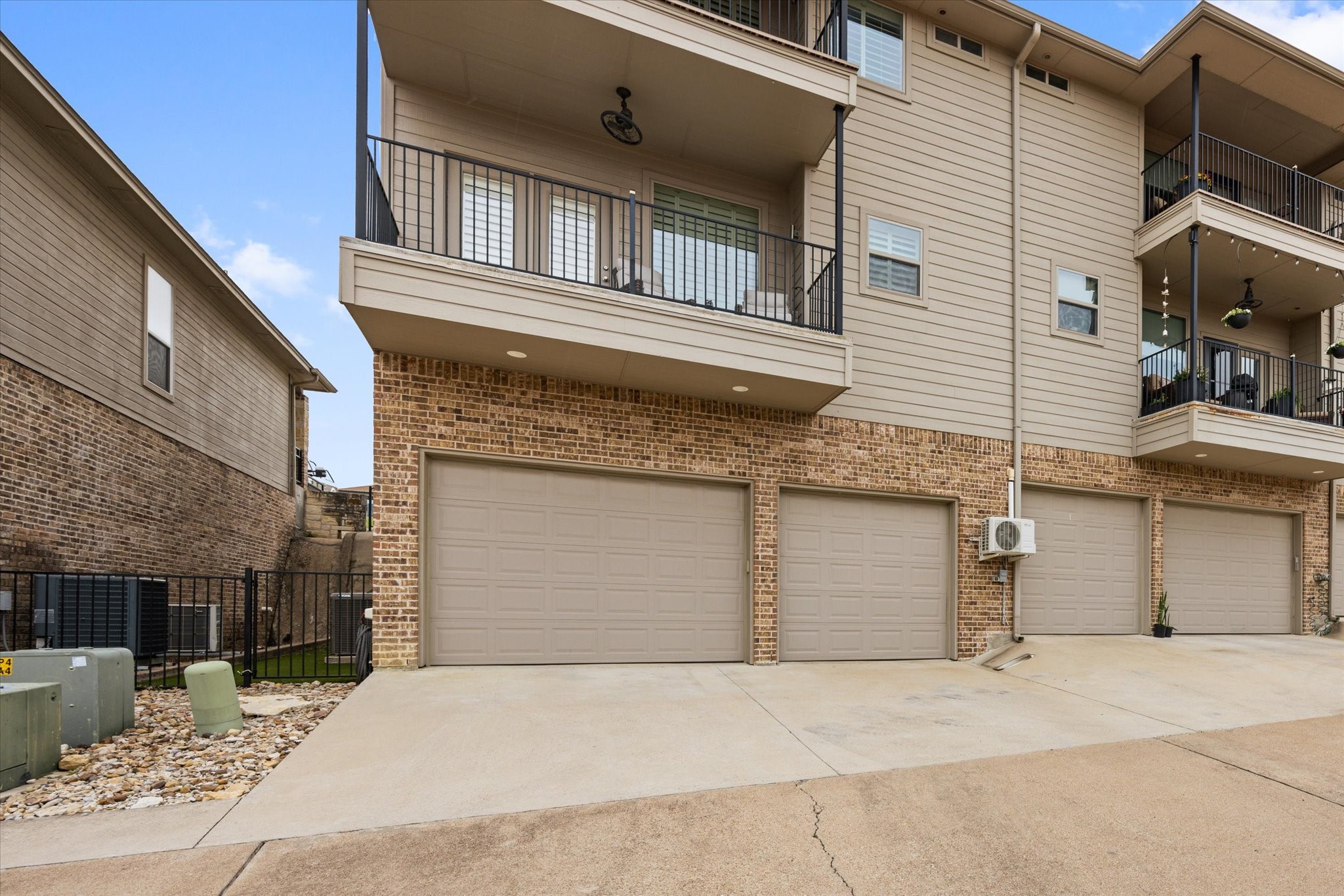 5250 Country Club Drive Granbury TX 76049