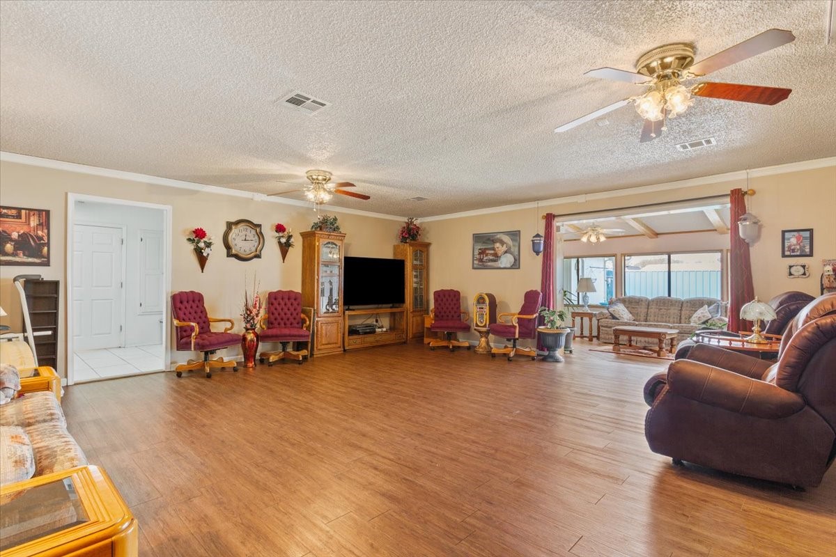 646 Winding Oaks Waco TX 76705