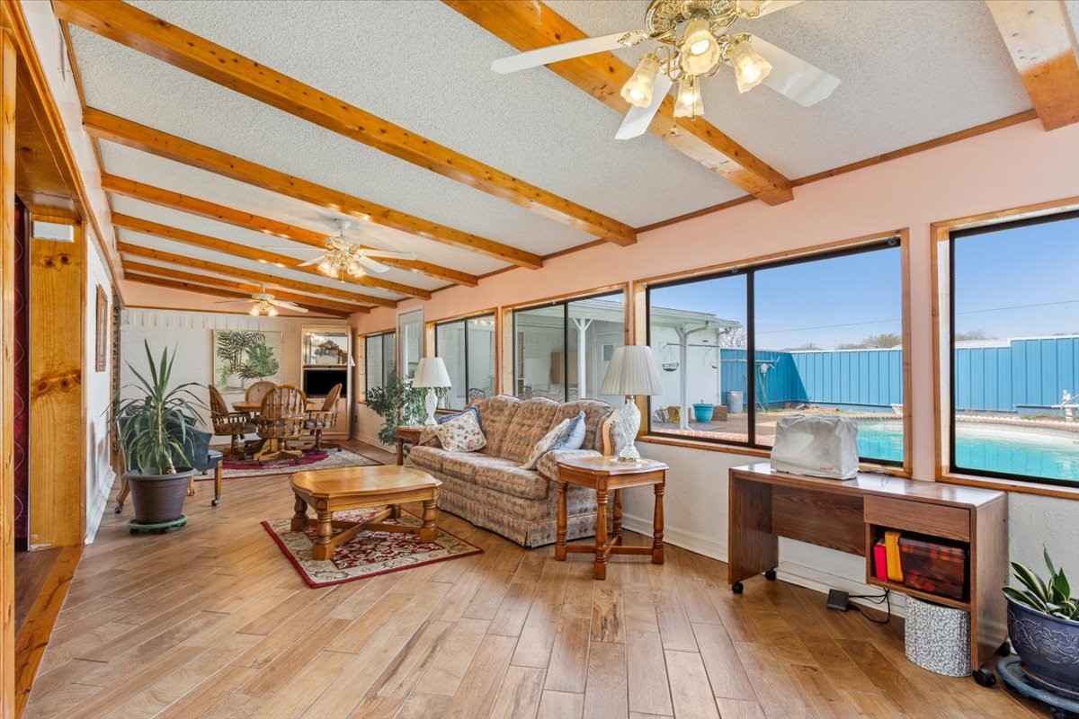 646 Winding Oaks Waco TX 76705