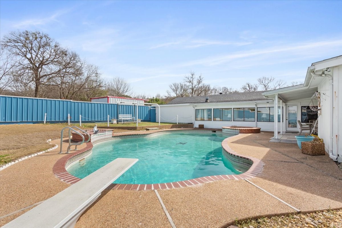646 Winding Oaks Waco TX 76705