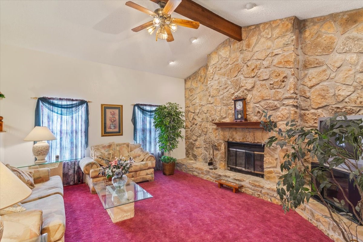 646 Winding Oaks Waco TX 76705