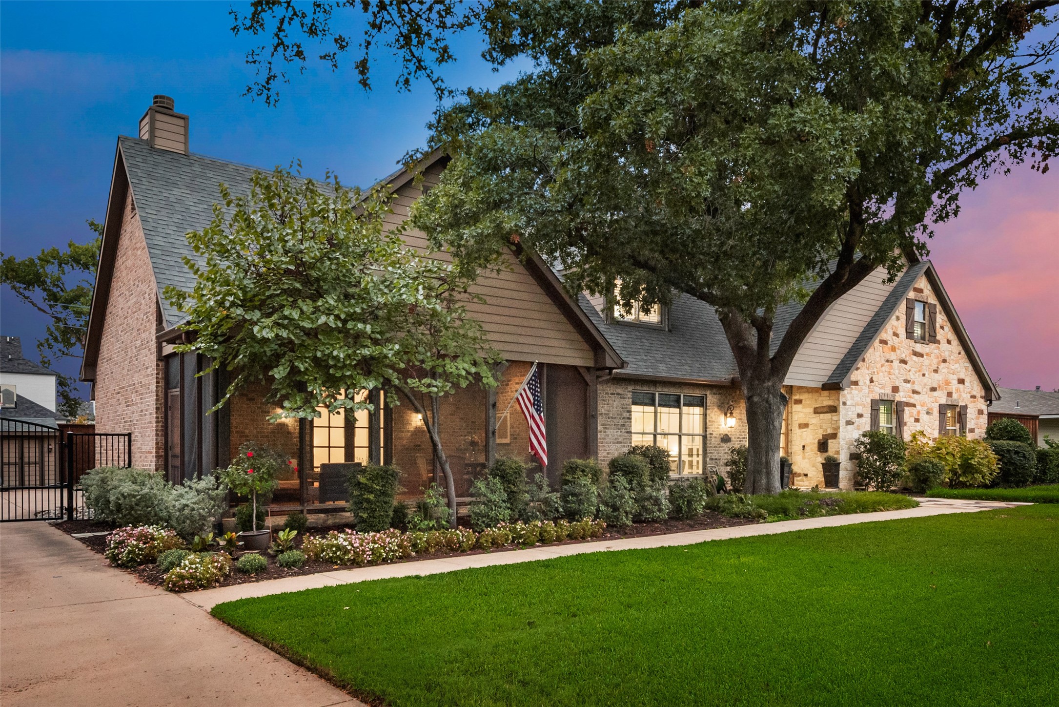 10264 Sherbrook Lane Dallas TX 75229