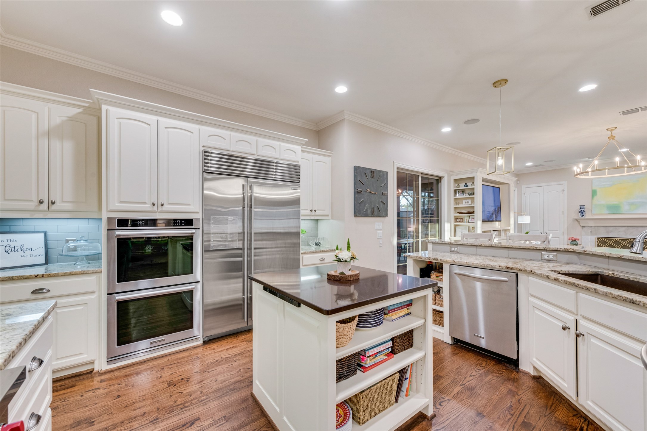 10264 Sherbrook Lane Dallas TX 75229