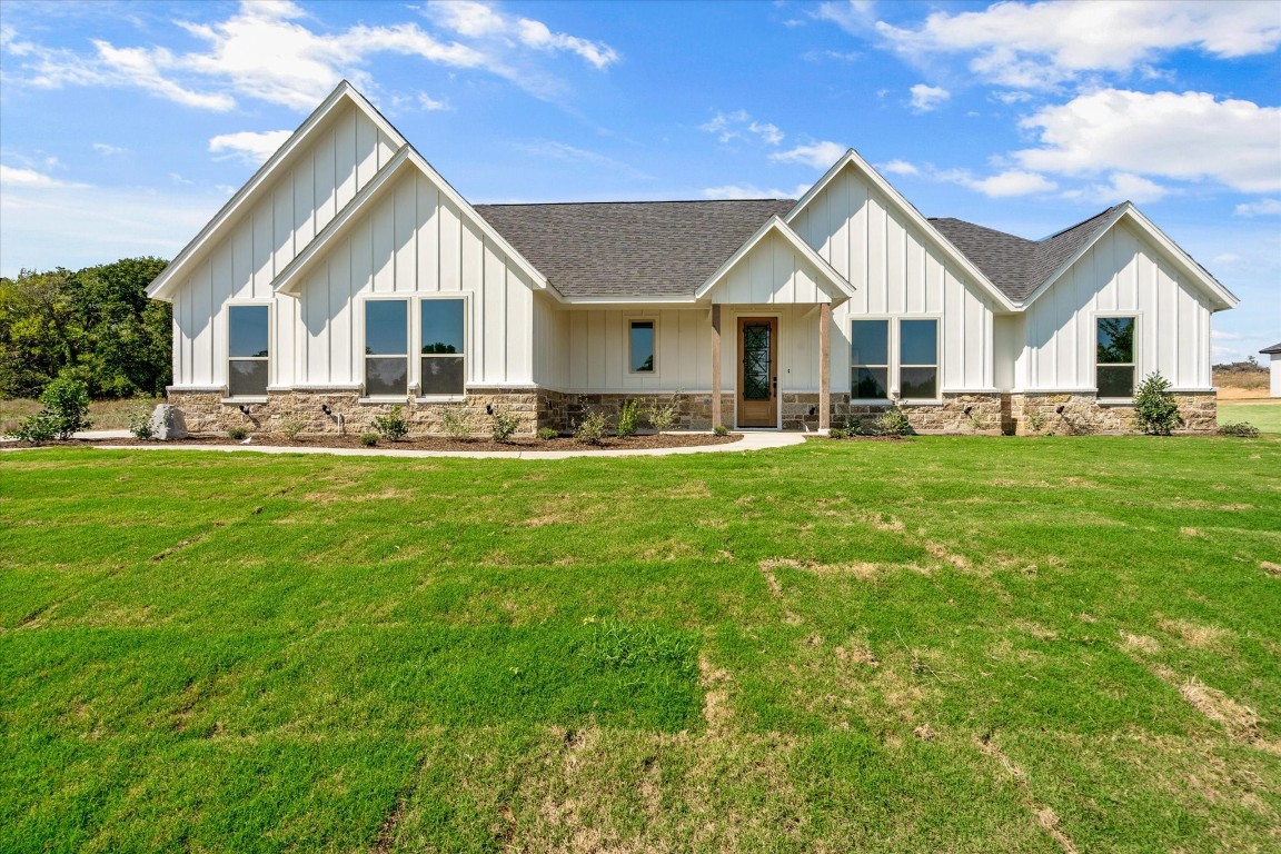 10028 Valley Oak Court Springtown TX 76082
