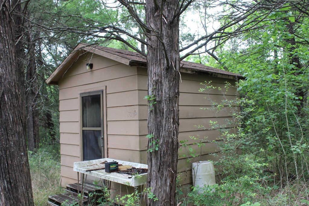 16104 SE County Road 2390 Streetman TX 75859