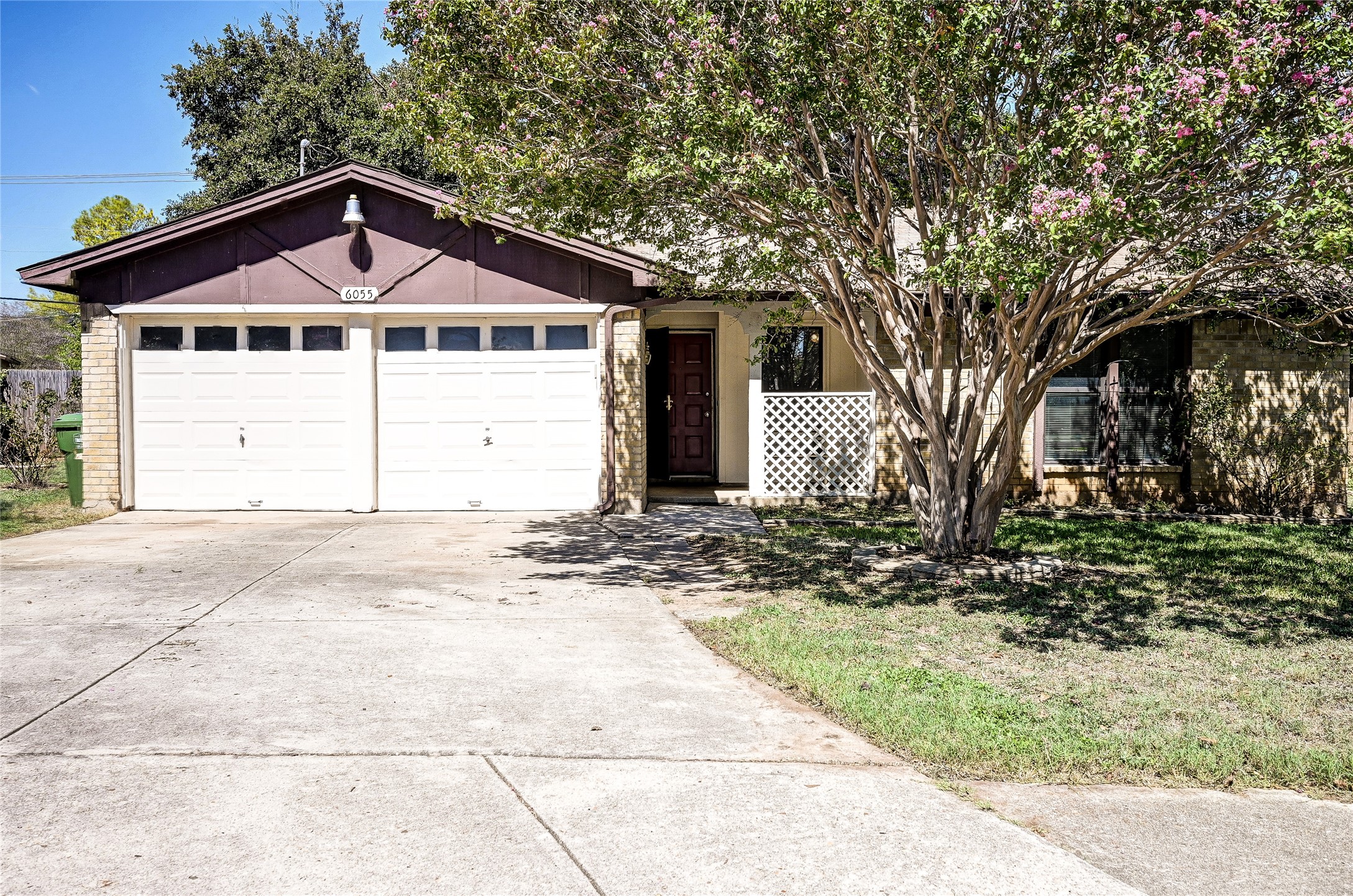 6055 Summerdale Court Watauga TX 76148