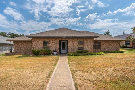 1310 36th Street NE Paris TX 75462