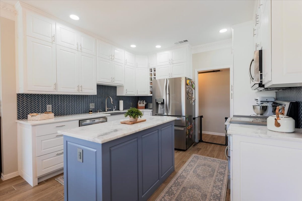 6105 Bontura Court Granbury TX 76049