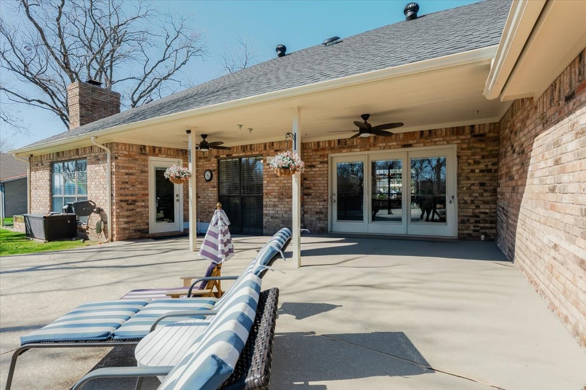 6105 Bontura Court Granbury TX 76049